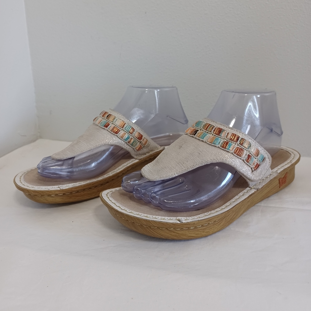 Alegria Women's Vanessa thong Sandals silver Gold size 37. VAN-261 - Picture 1 of 11